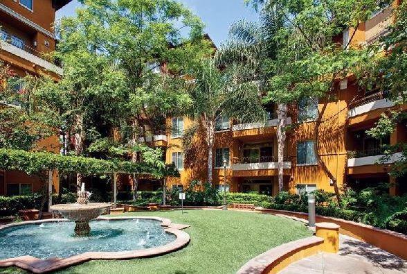 ホテル Oakwood At Palazzo East ロサンゼルス エクステリア 写真